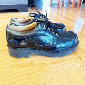 Fluevog Supervog, Women’s Classic Lace-up Derby Oxfords